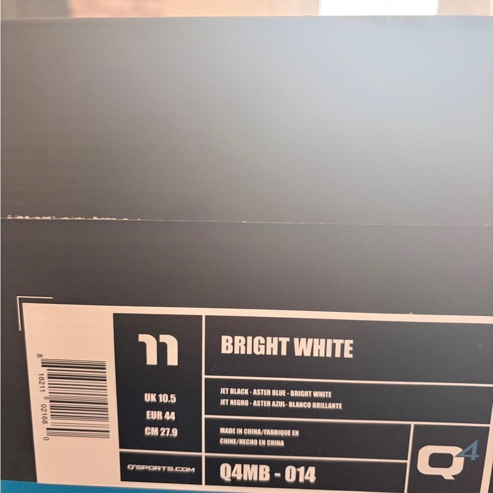 Men's White and Black Athletic Sneakers - Picture 5 of 5